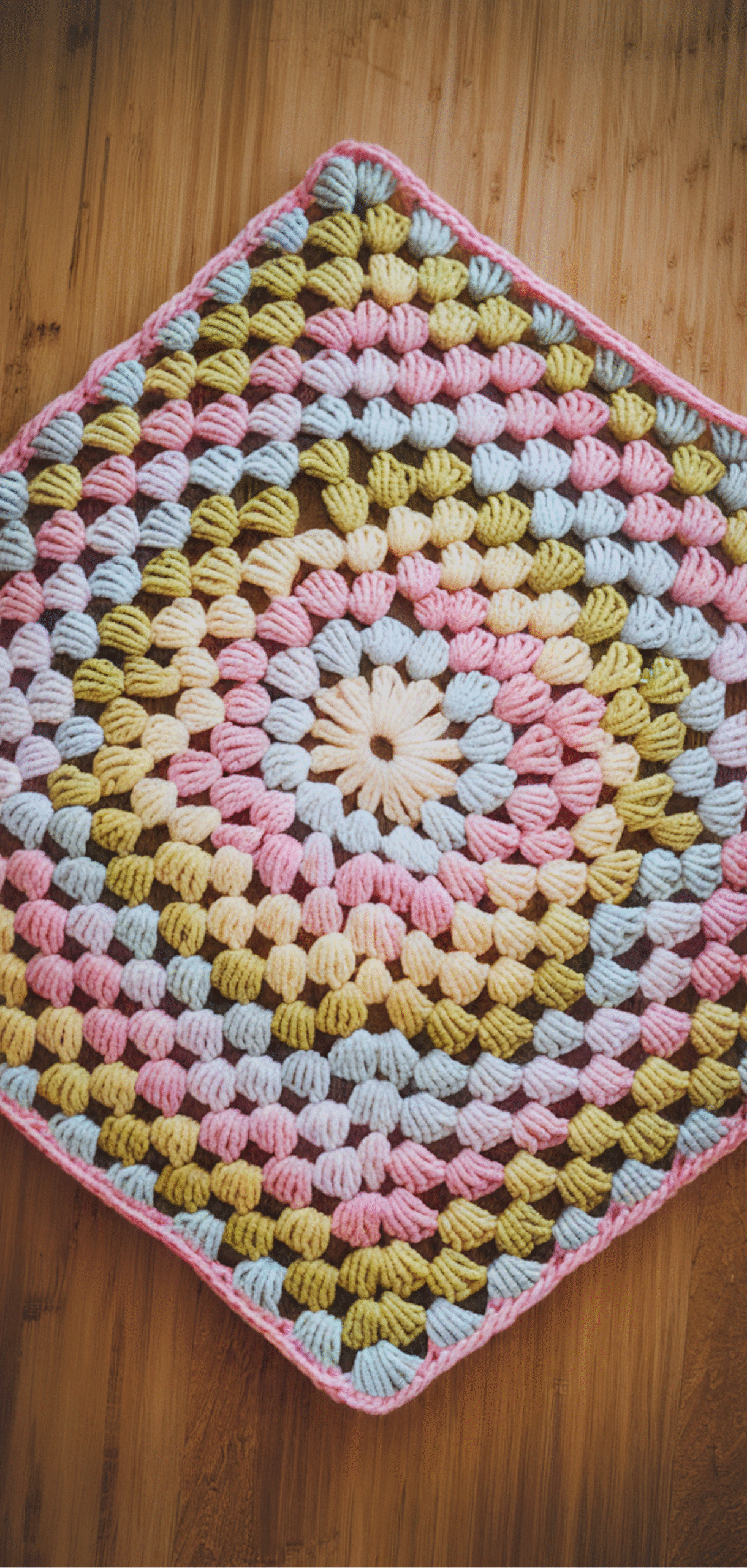 12 Creative Sunburst Granny Square Ideas